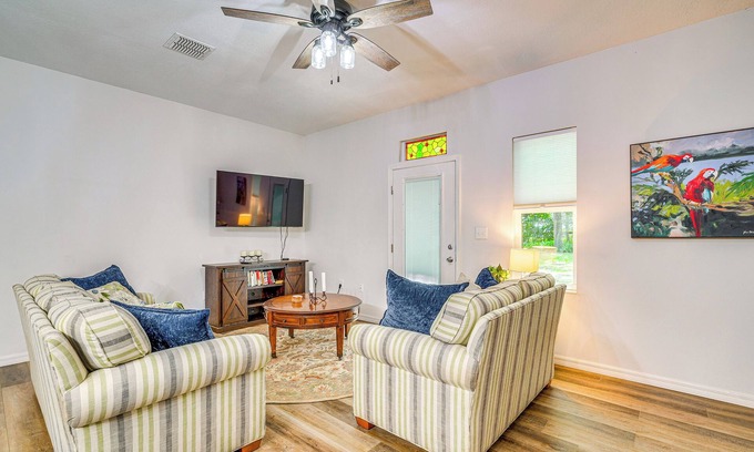 Silver Springs Cottage | 8 Mi to Ocala: Quiet Silver Springs Home w/Grill!