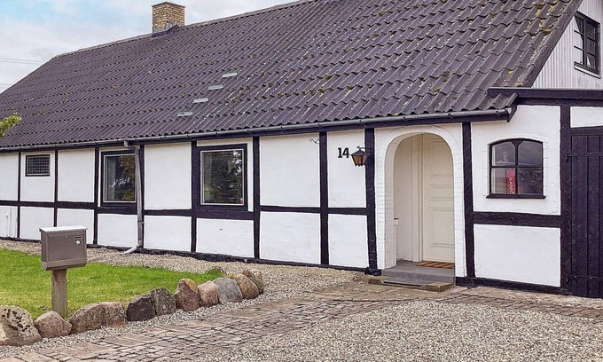 Sakskobing House | 8 person holiday home in Sakskøbing-By Traum