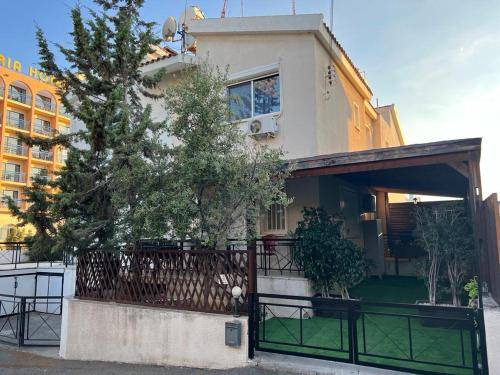 Agios Tychon House | 80 m² House ∙ 2 bedrooms ∙ 4 guests