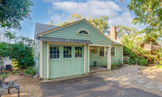 Hood River Cottage | 82 m² Cabin ∙ 2 bedrooms ∙ 4 guests