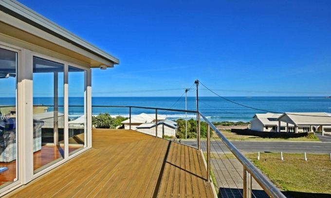 Hayborough House | 88 Seagull Ave - Ocean Views - Family