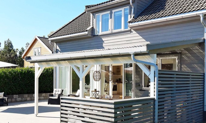 Risor House | 9 person holiday home in Risør