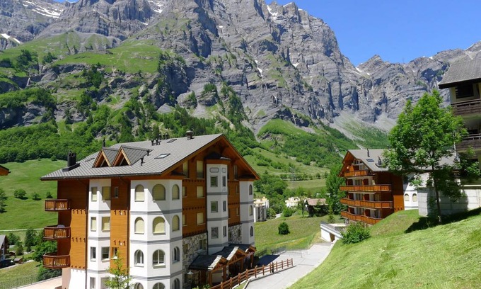 Leukerbad Apartment | 90 m² Apartment ∙ 2 bedrooms ∙ 4 guests