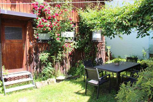 Neudrossenfeld Bed & Breakfast | 90 m² Bed and breakfast ∙ 2 bedrooms ∙ 4 guests