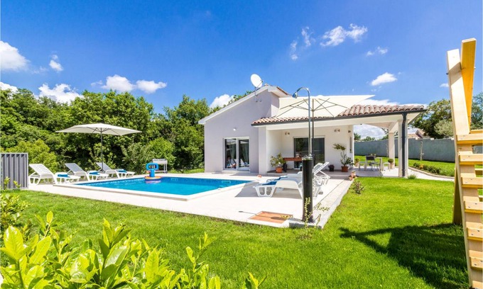 Divsici House | 90 m² House ∙ 3 bedrooms ∙ 6 guests