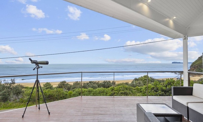 Killcare House | 'A Beachside Getaway 13' by Accom Holidays