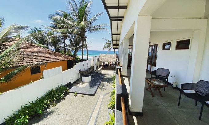 Hikkaduwa Bed & Breakfast | A Beautiful Beachfront Bed and Breakfast With a Beach for yourself at Hikkaduwa