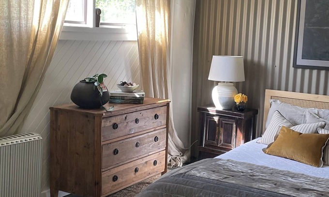 Macclesfield Bed & Breakfast | A beautiful French inspired bed and breakfast located in historic Macclesfield.