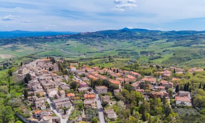 Montefollonico House | A casa di Gabri by Interhome