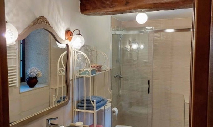 Oza de los Rios Cottage | A Casa dos Avós - House with swimming pool, barbecue in the middle of nature in A Coruña.