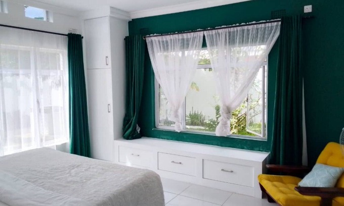 Victoria Falls Apartment | A cozy self-catering apartment, 5minutes to the center and 7mins to t rainforest