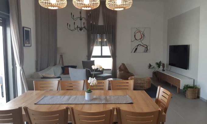 Nahariya Apartment | A designed penthouse- Paradise by the sea