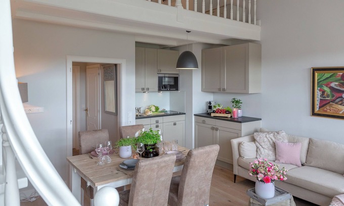 Keitum Apartment | A dreamlike nest for your vacation - Birdie in picturesque Keitum.