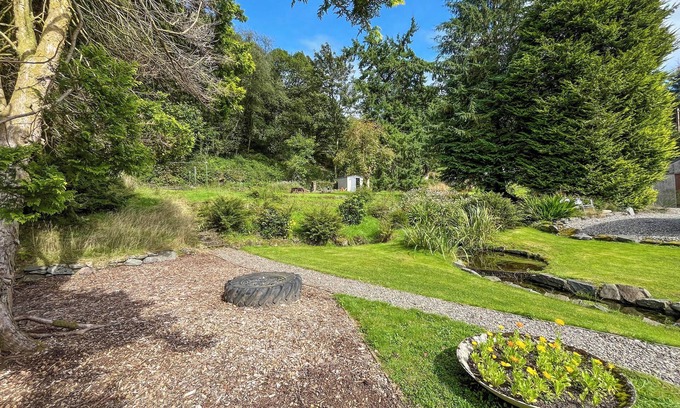 Aberfoyle Cottage | A gorgeous apartment in the heart of the idyllic village of Aberfoyle.
