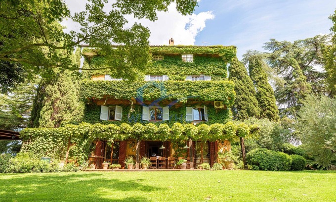 Zona LVII Labaro Villa | A green gate to Rome