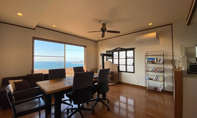 Kitakyushu House | A house with a night view and a healing wood stove - HH/Kitakyushu Fukuoka