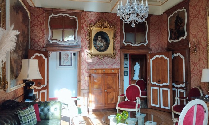 Chalon-sur-Saone Apartment | A journey through time in the heart of the city