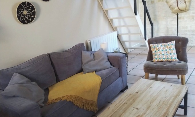 Marsilly House | A loft feel for this charming, quiet apartment in a seaside village