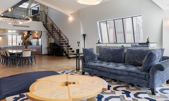 Quartier de la Roquette Apartment | A luxurious 550 m² haven with 6 bedrooms and 6 bathrooms across four floors