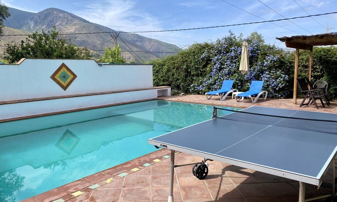 Orgiva Cottage | A luxurious mountain retreat with private terrace, bbq & pool