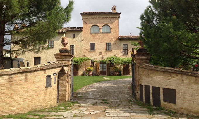 Piosina House | A magical vacation in an ancient convent.