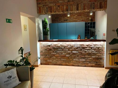 Mikoow Hotel | A&P Motel