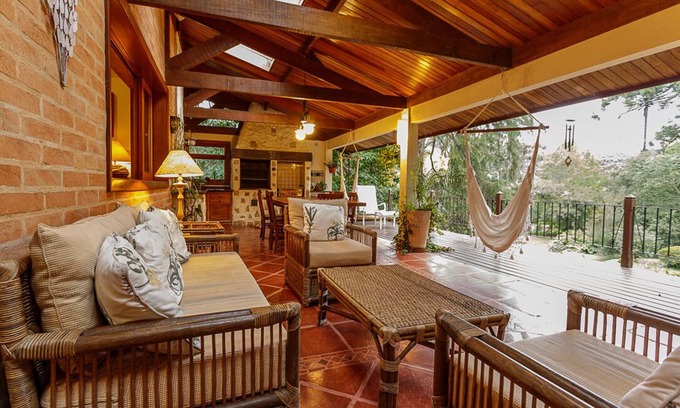 Campos do Jordao House | A paradise in the mountains - 2 lakes, stream, natural pool, 4.5 km from Capivari