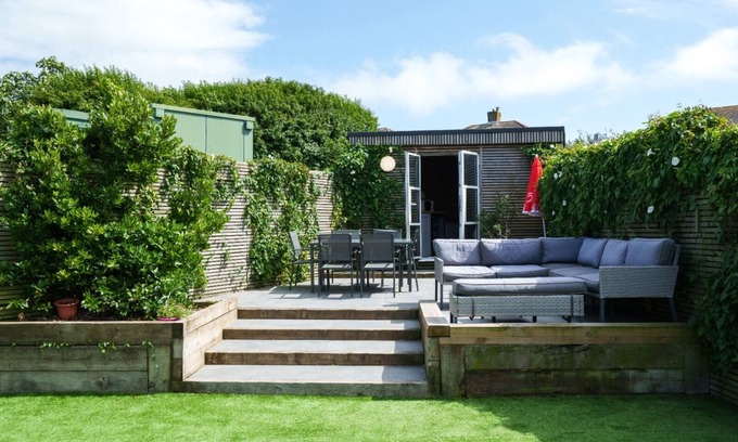 Brighton House | A peaceful and centrally-located Own space in rear of garden with own entrance.
