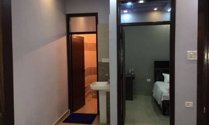 Janakpuri Apartment | A Perfect Place For A Comfortable And Memorable Stay
