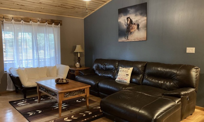 Heber House | A Perfect Relaxing Bison Ranch Retreat