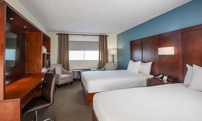 Tusayan Hotel | A Place You'll Surely Enjoy! 2 Modern Units, Outdoor Pool, Free Parking, Hot Tub