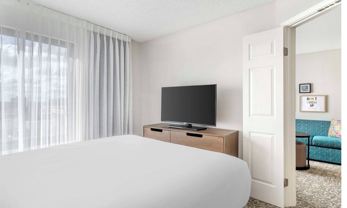 Downtown San Antonio Hotel | A Place You'll Surely Enjoy! Short Drive to Elmendorf Lake Park, Pet-Friendly