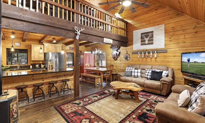 Pine Cabin | A real log cabin in the pines!