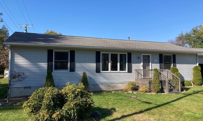 Harsens Island Cottage | A short walk to the north channel with access to a beach.