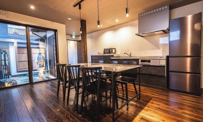 Matsue House | A spacious space for renting a building with a war/Matsue Shimane