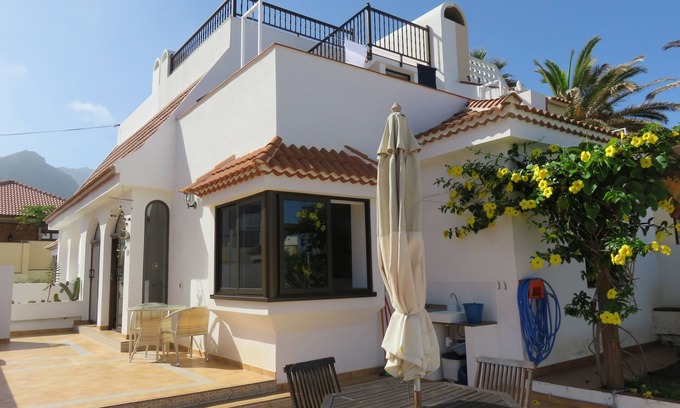 Los Silos House | A stone's throw from the Atlantic Ocean - 50 meters to the sea