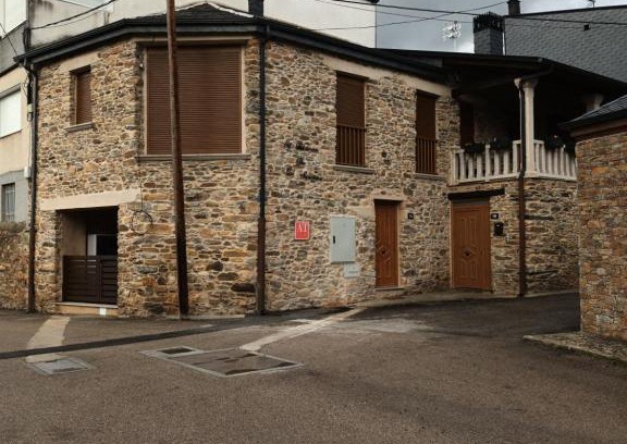 O Barco de Valdeorras Apartment | A.T. El Rincón de los Sueños