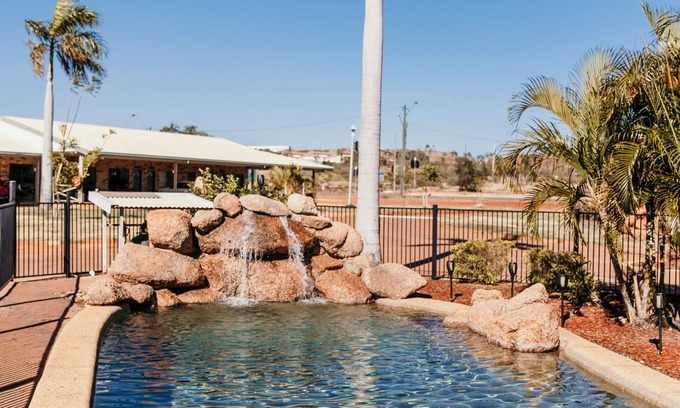 Soldiers Hill Hotel | Abacus Motel