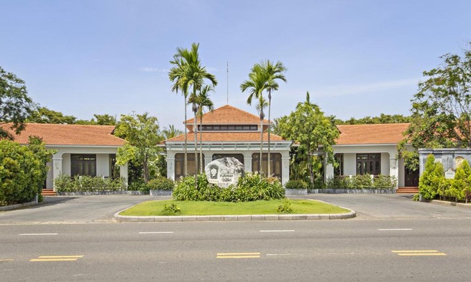 Ngu Hanh Son Villa | Abogo Resort City Center Villa Beach Da Nang