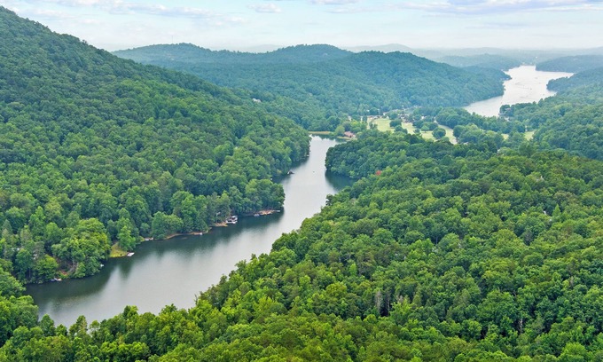 Lake Lure Cabin | Above It All Hot Tub Views Rumbling Bald Sleeps 11