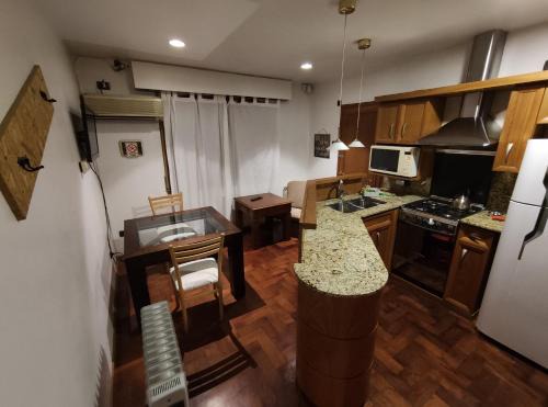 Arguello Apartment | Abudé - Zona Norte, a cuadras de Sanatorio Allende Cerro, Hospital Privado y Estadio Kempes