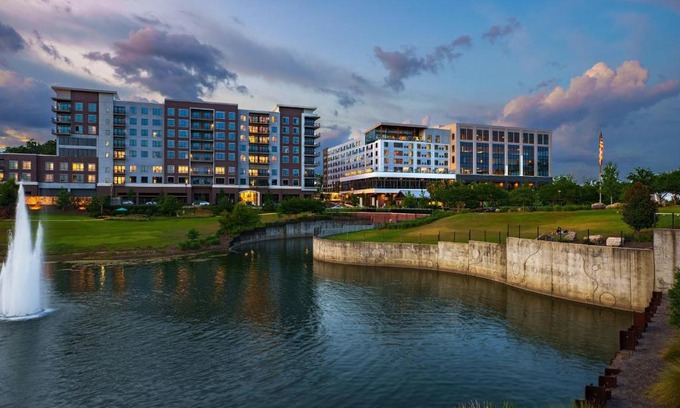 Capitol Hill Hotel | AC Hotel by Marriott Tallahassee Universities at the Capitol