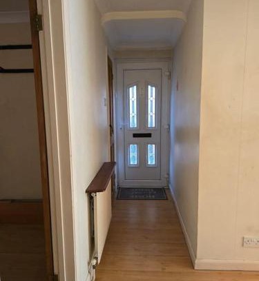Cranham Apartment | Accessible Flat Greater London