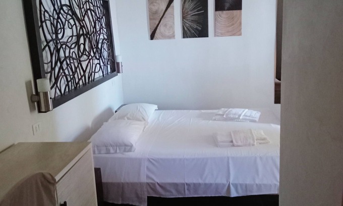 Chiesiola House | Accogliente Camera con Grande Terrazzo. Animali Domestici Ammessi