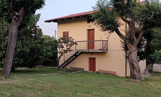 Burzanella House | Accommodation i Querceti, small villa in the Bolognese Apennines