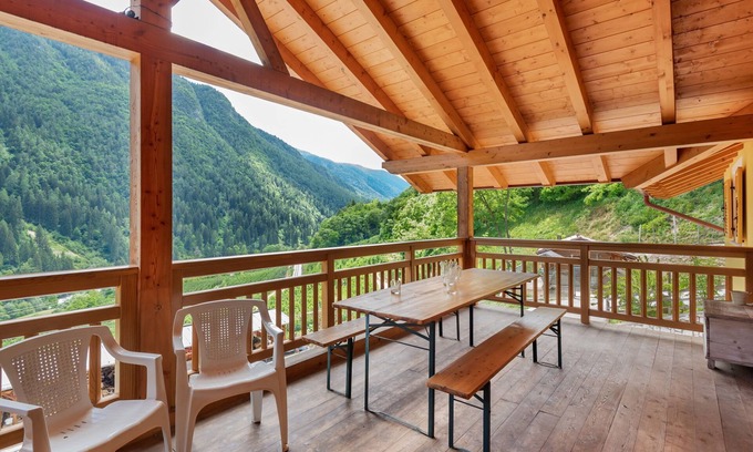 Caldes Apartment | Accommodation With Wellness Center, in Val di Sole