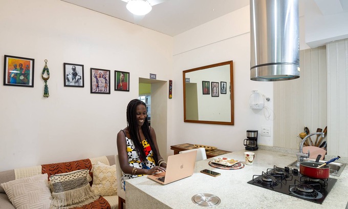 Gloria Apartment | Aconchego da Glória 5 minutes from the metro, beaches and perfect for Home Office