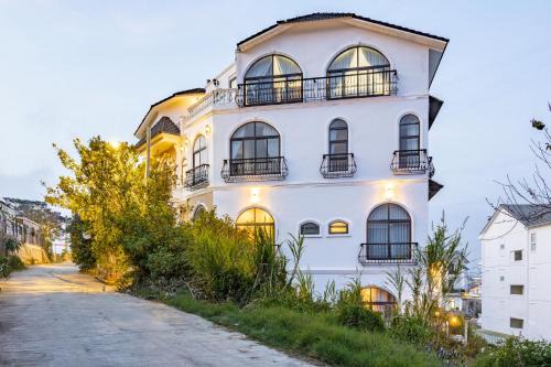 Da Lat Hotel | Adalia Villa With ValeyView - O'TEL