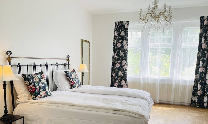 Aalborg Bed & Breakfast | aday - Aalborg Mansion - Room 2