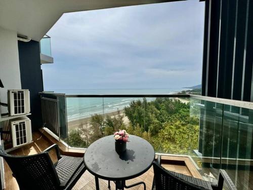 Kuantan Apartment | Adek's timurbay seaview